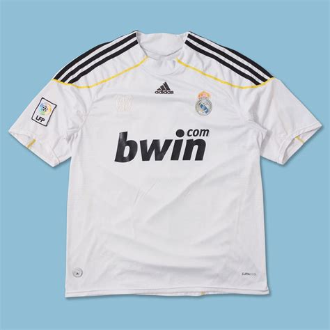 Real Madrid Kaka Jersey for sale .